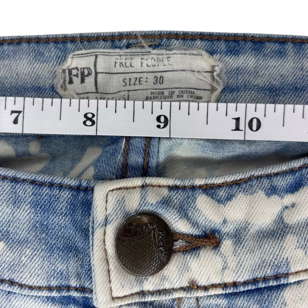 Free People Bali Discharge Pattern Flare Jeans Size 30 - Picture 2 of 7